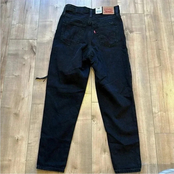 NWT Levi's High Waisted Distressed Mom Jeans in Black Sz 25x27 - Picture 7 of 8